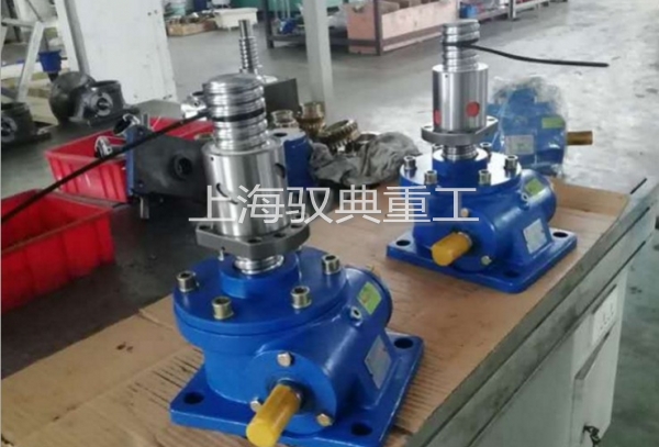 滾珠絲桿升降機